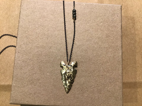 Arrowheads on Chain Bronze