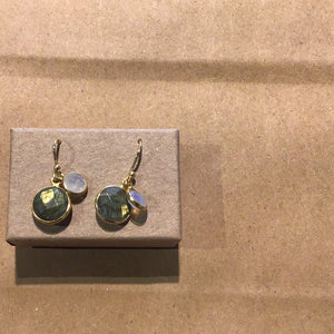 Earring Double Stone