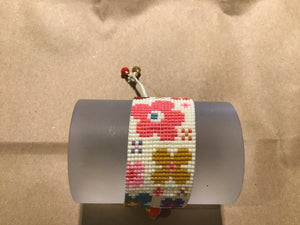 Beaded bracelet Flower