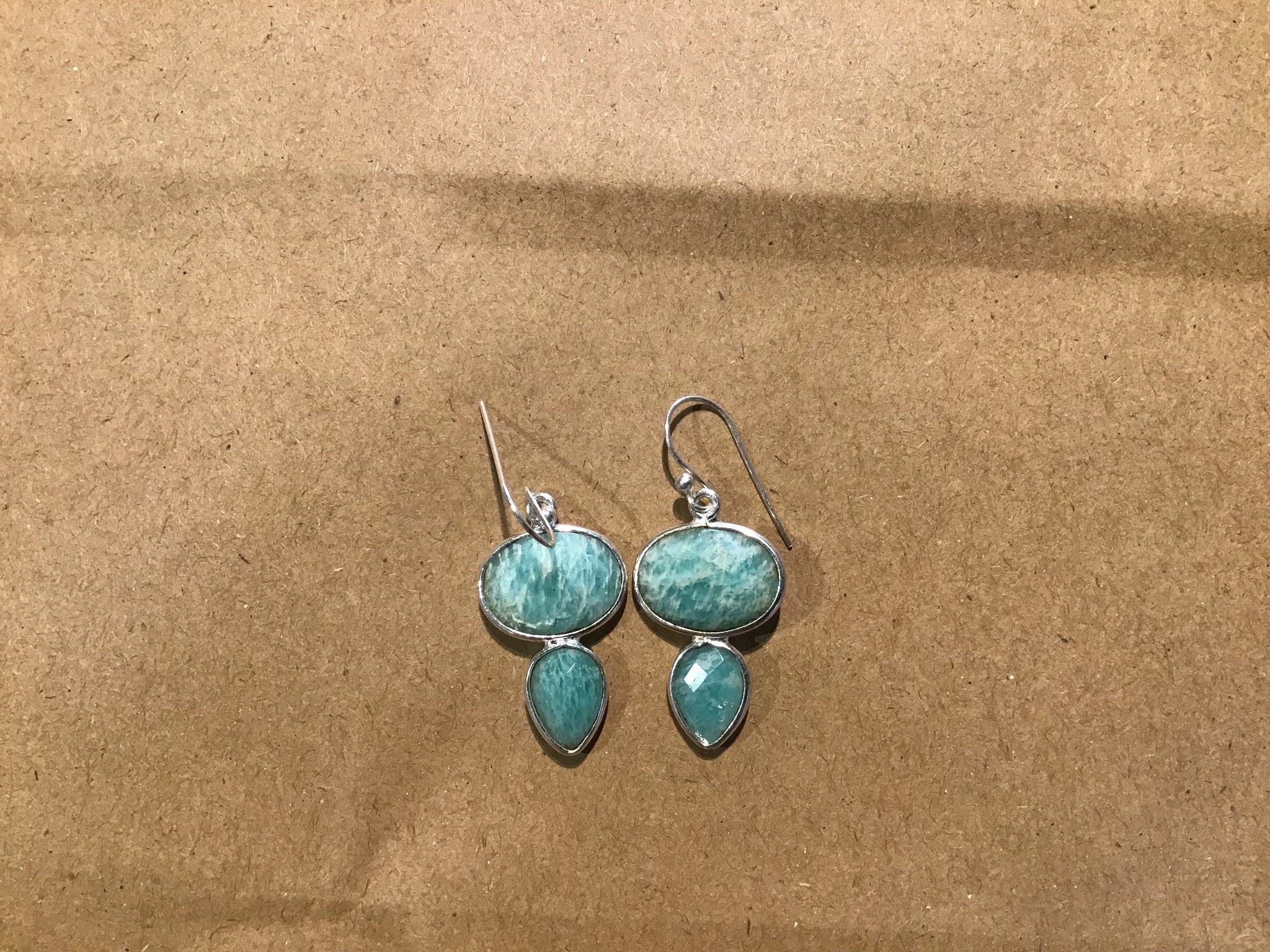 Earring Oval/Pear Drop