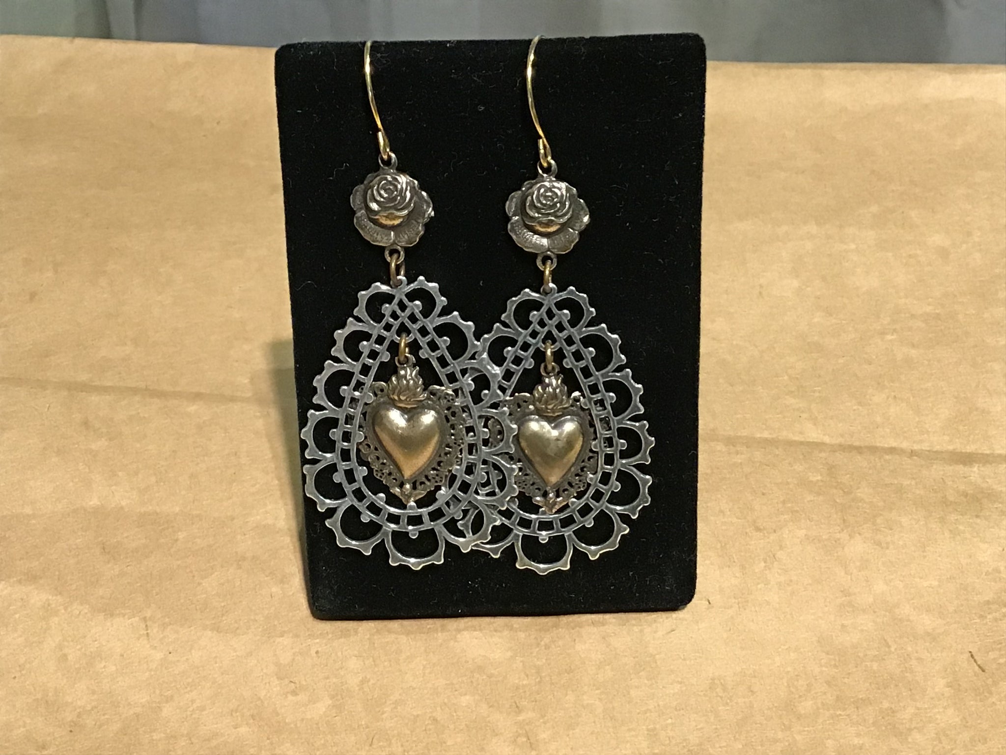 Filigree Heart Rose Earring